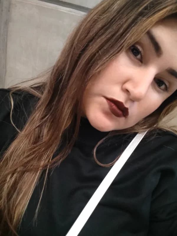 Emily Guelespe